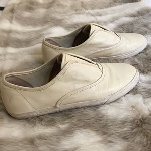Frye Mindy Slip on Sneaker in Off White